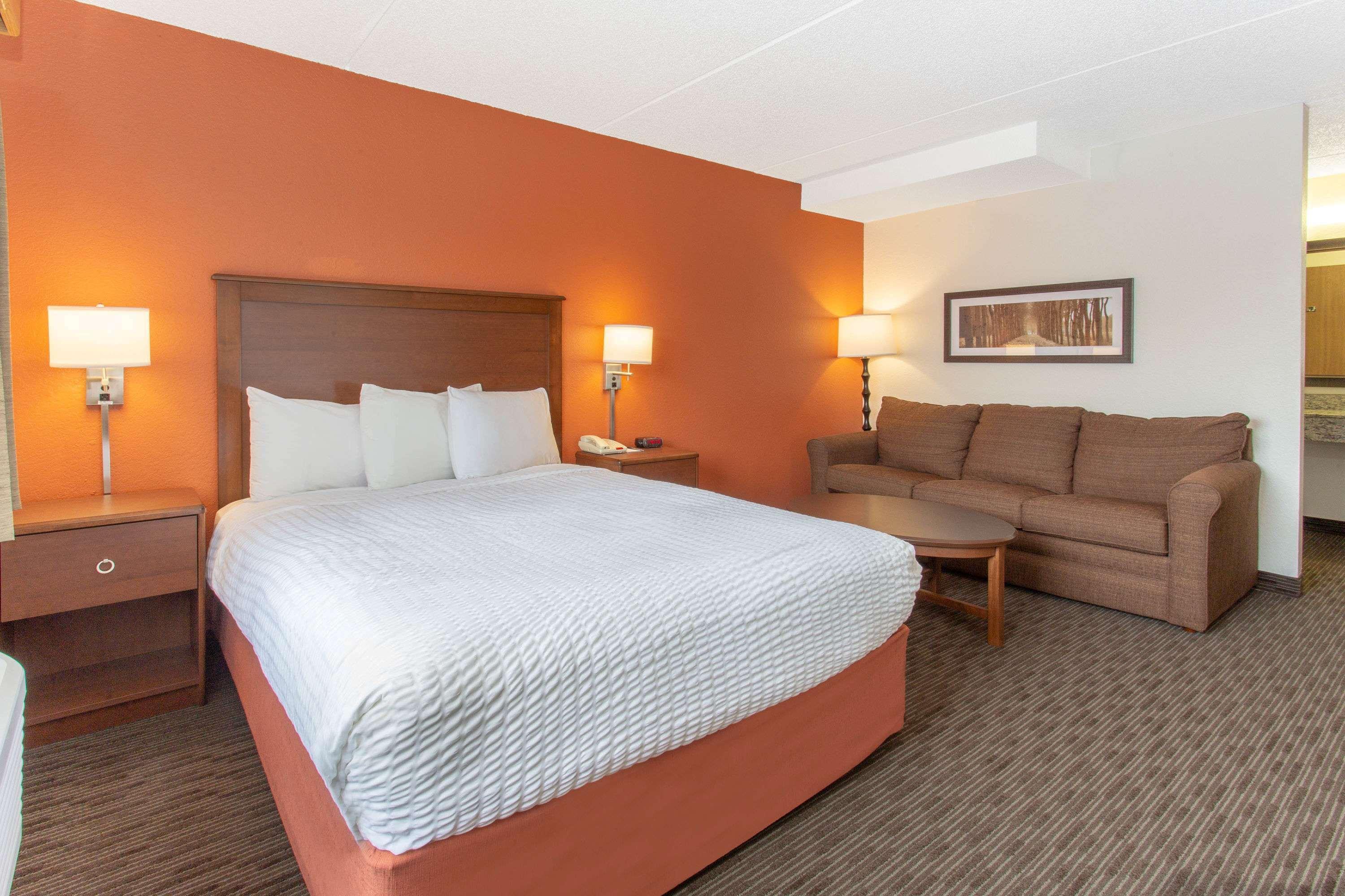 Americinn By Wyndham Calumet Extérieur photo