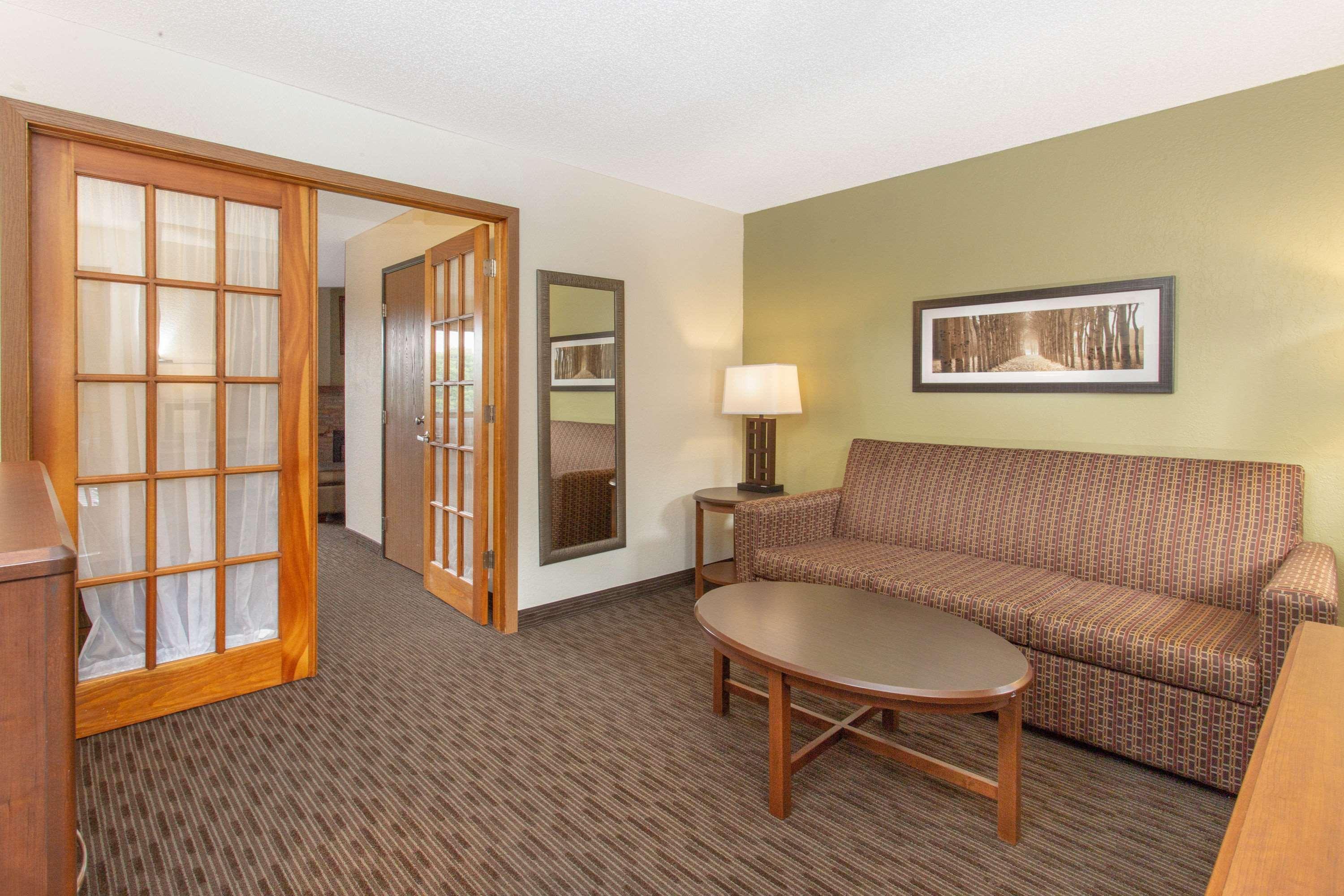 Americinn By Wyndham Calumet Extérieur photo