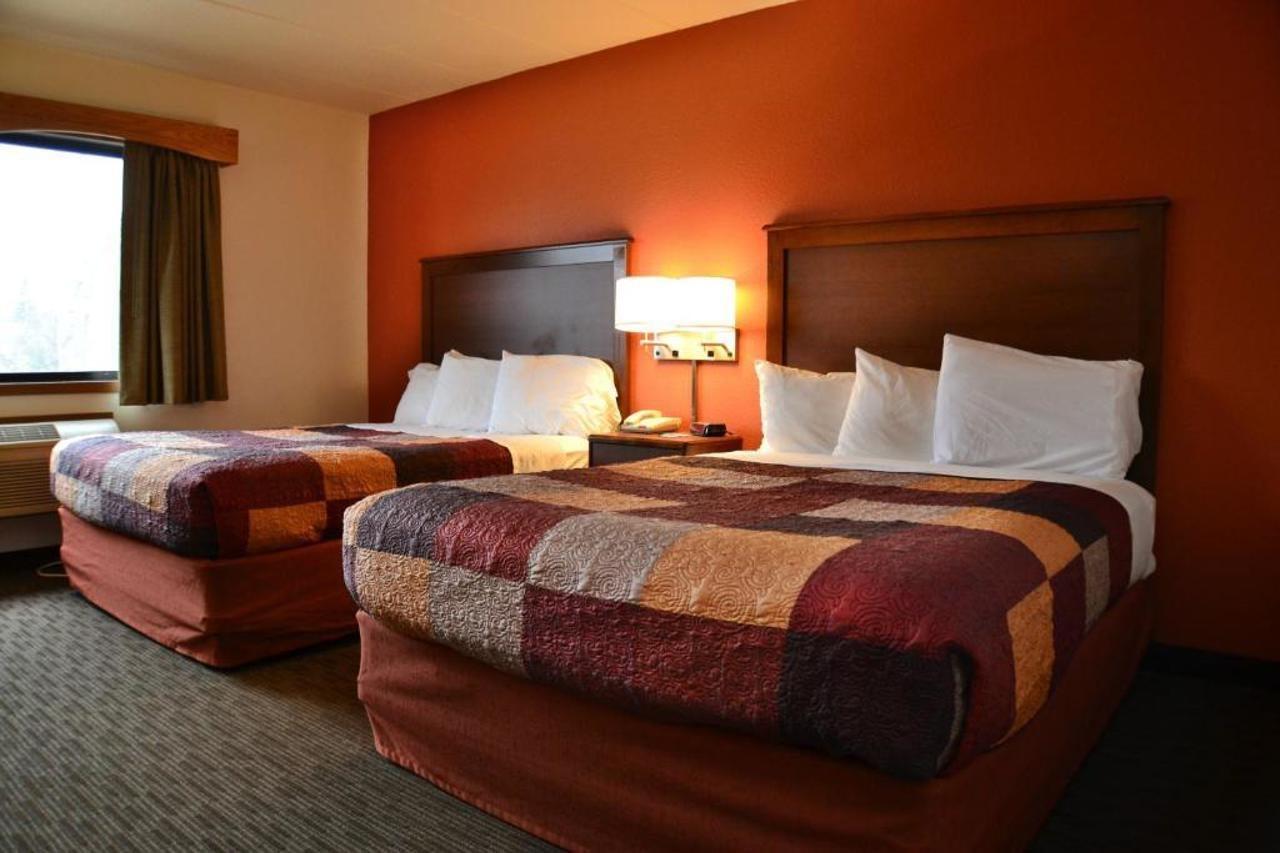 Americinn By Wyndham Calumet Extérieur photo