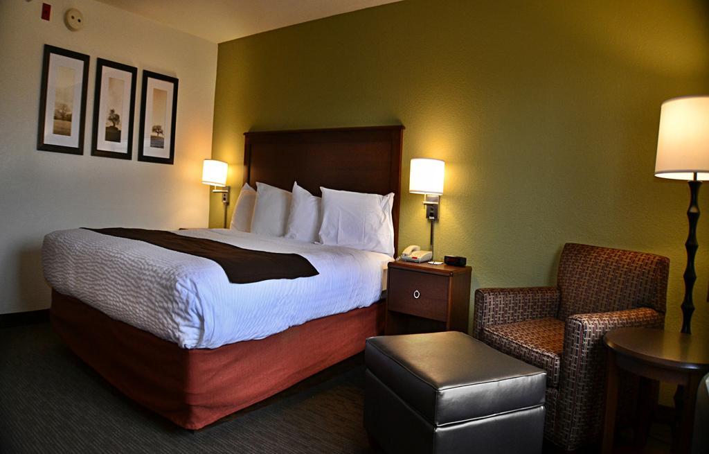 Americinn By Wyndham Calumet Extérieur photo